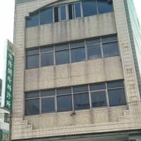 陳隆開外科診所
